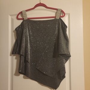 Beautiful cold shoulder asymmetrical rhinestone top XL
